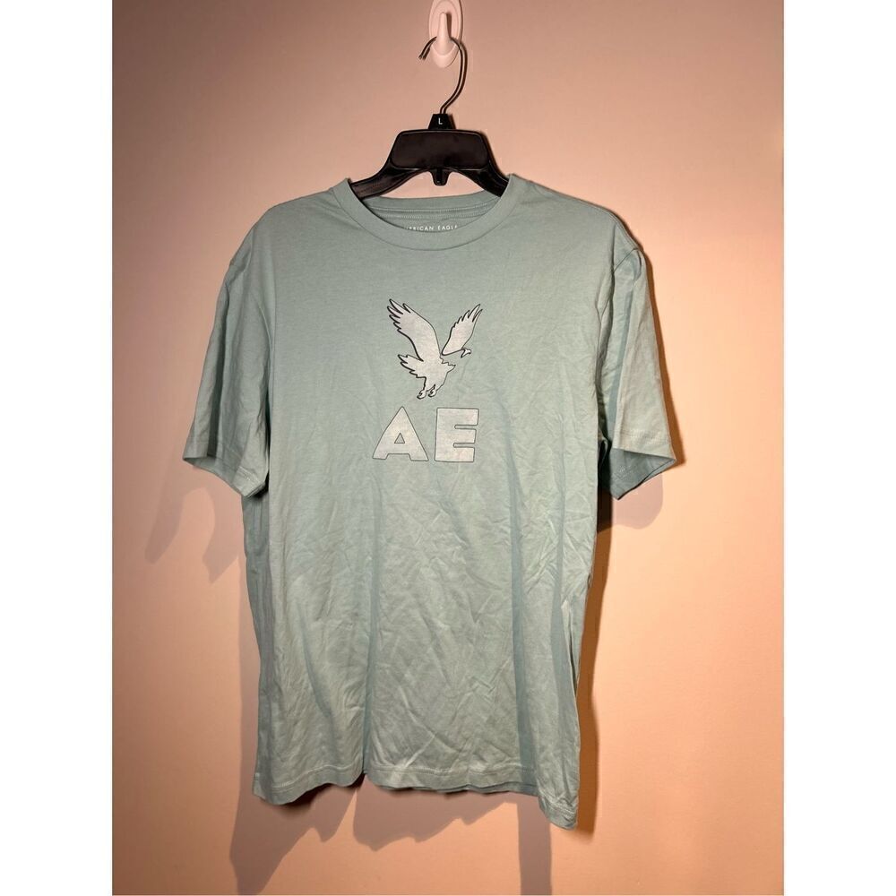American eagle tee shirt size medium C18-21
